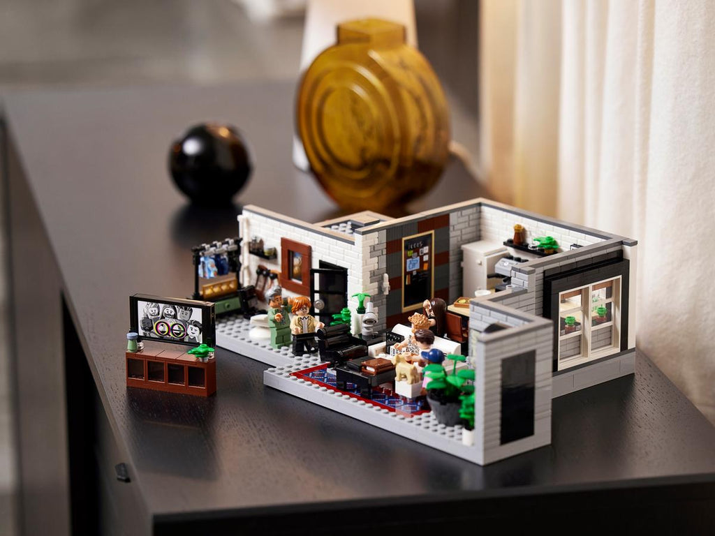 LEGO Icons Queer Eye – The Fab 5 Loft